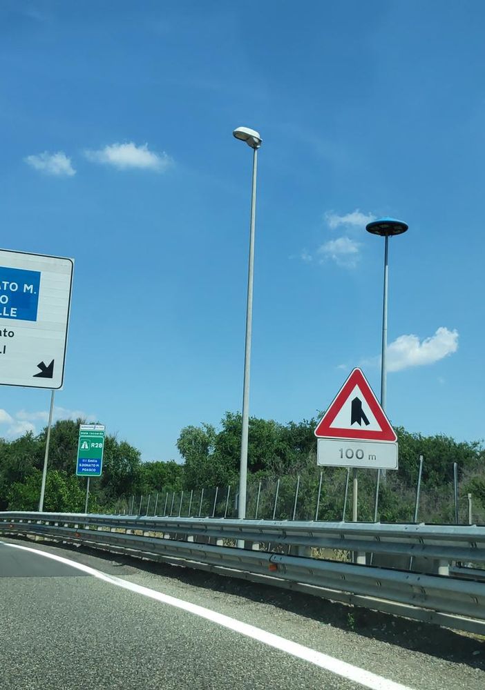 San Giuliano Milanese: auto contro bus, un morto e 1 ferito