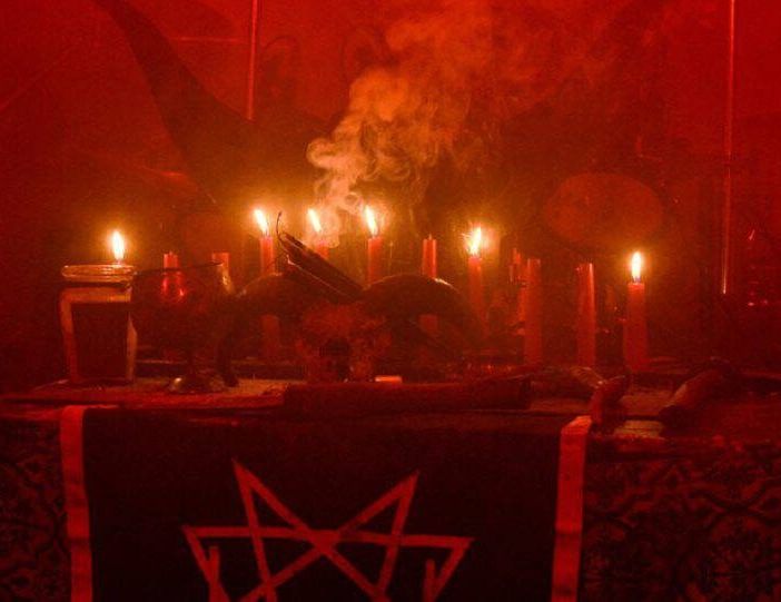 Riti satanici e messe nere: Procura Milano chiede condanne sino a 8 anni