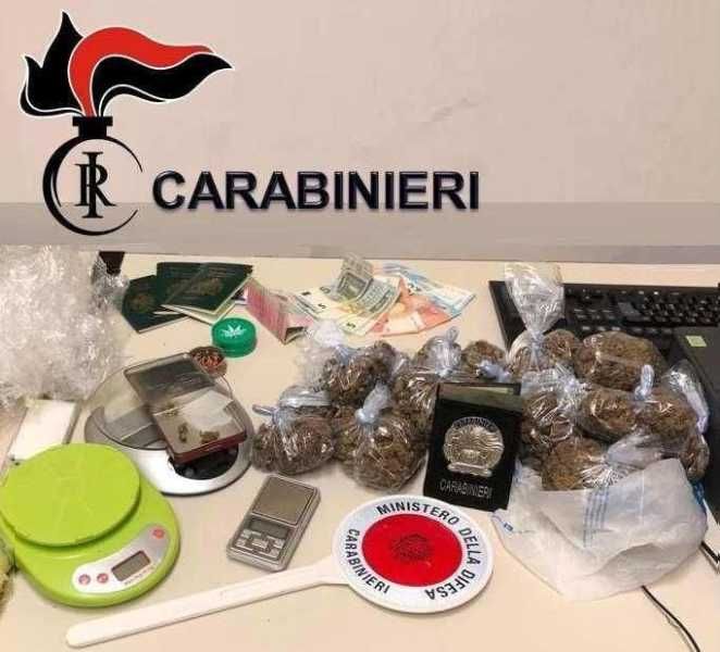 Chili di droga in casa: operazione dei Carabinieri, arresti ad Albairate e Cisliano