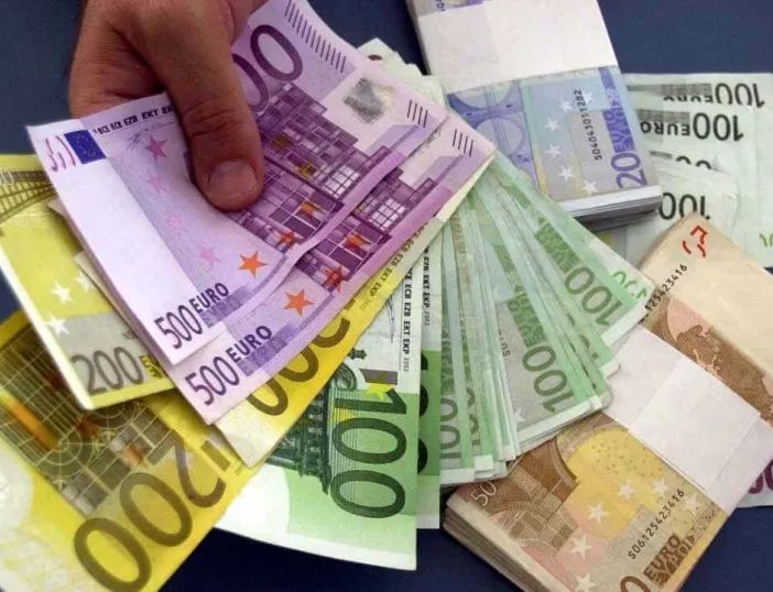Milano, segretaria sottrae 700mila euro alla famiglia Rocca... e si compra una casa: confiscata dalla Procura