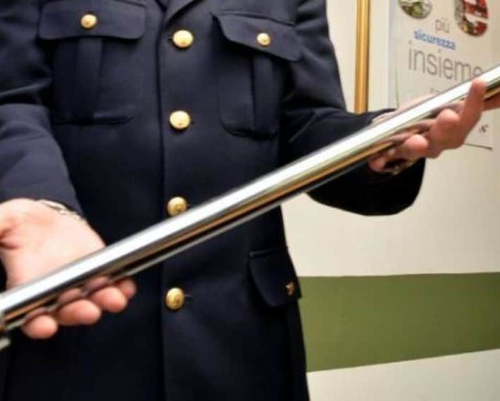 Zibido San Giacomo, blitz con le spranghe al campus estivo