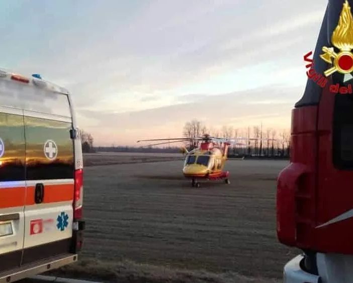 Moto contro auto: due morti nel Novarese