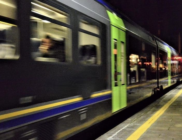 Stupro sul treno, parla uno dei due imputati: «Sono in carcere per un reato che non ho commesso»