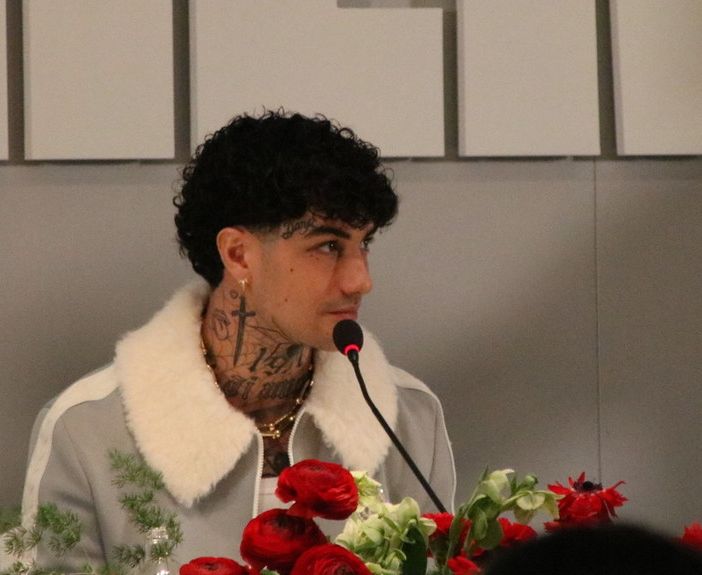 Sanremo, Tony Effe tra polemiche, tradizione e identità: “Ho lavorato tanto ma ho ancora molta strada da fare&quot;