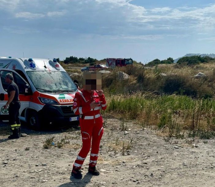 Tragedia sulla riviera ligure, surfista lombardo muore scaraventato sugli scogli dal vento
