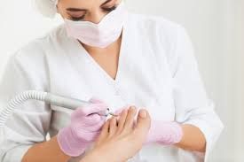 Mede, i centri estetici posso riaprire anche in zona rossa, ma solo per i clienti residenti nel comune