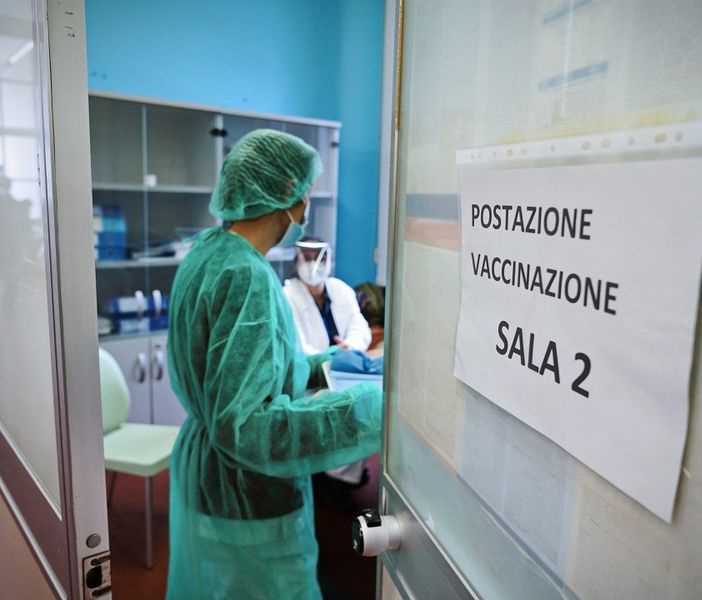 Vaccino anti-Covid: in Lombardia parte la terza fase