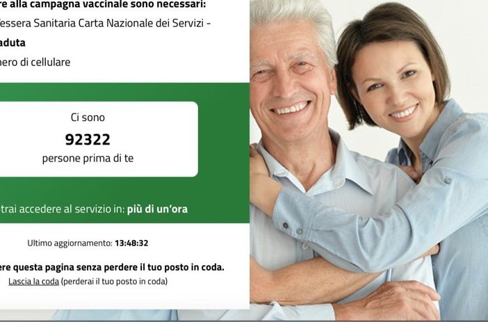 Vaccinazione AntiCovid, nei primi minuti già oltre 20mila in coda (90mila prima delle 14) e disguidi