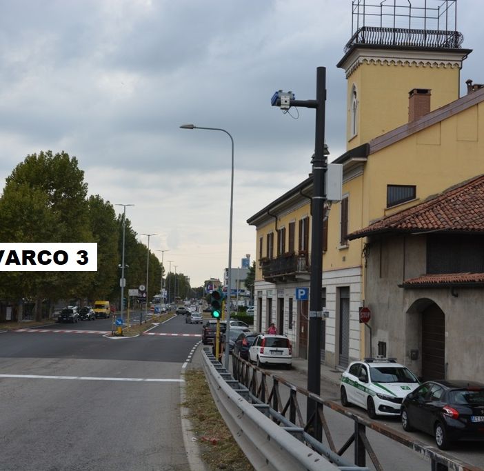 Abbiategrasso, occhio al semaforo: da lunedì 19 tre sistemi di rilevamento elettronico lungo la Vigevanese