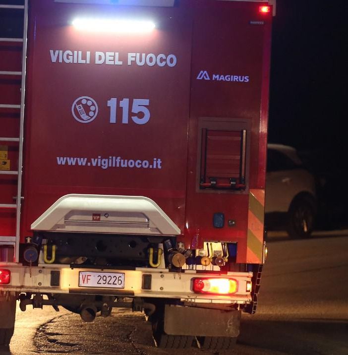 Incendio a Rozzano: sei persone in ospedale