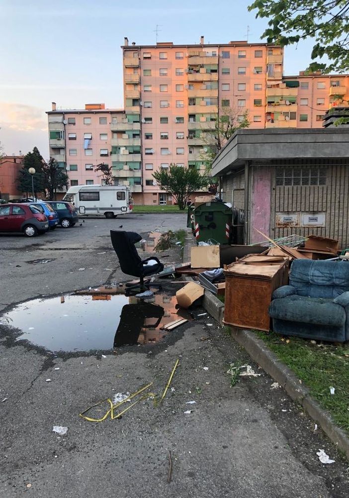 Milano: venerdì sera maxi rissa stile favelas in via Bolla