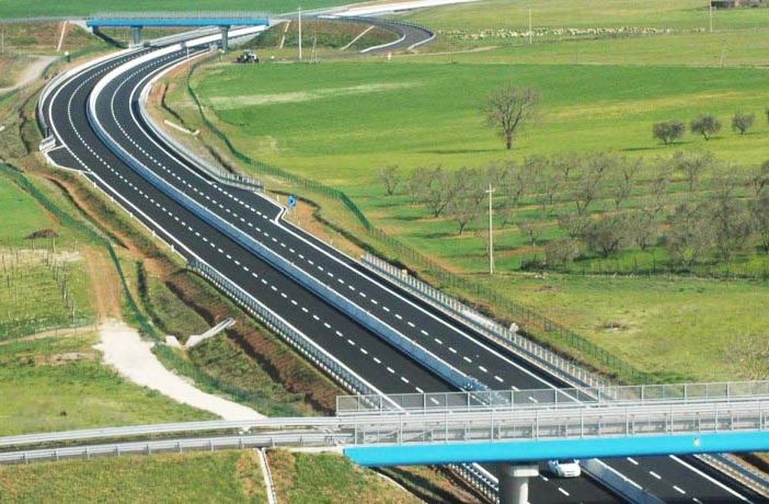 Vigevano-Malpensa, De Rosa e Verni (M5S): “Nessun parere vincolante, nessun commissario. Basta propaganda, in vent’anni non ha portato alcun risultato”