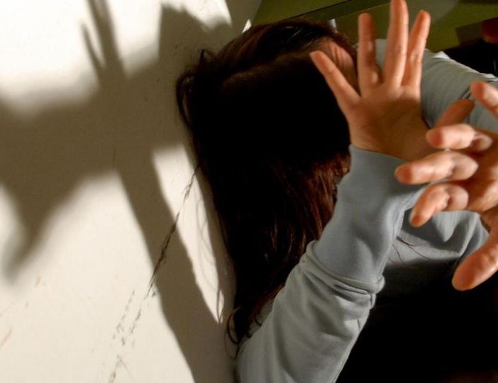Cormano: violenta una donna cinese in un centro massaggi, arrestato 26enne