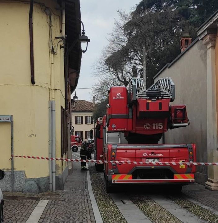 Mesero, si sblocca la situazione: barricato in casa, riportato alla calma dai carabinieri