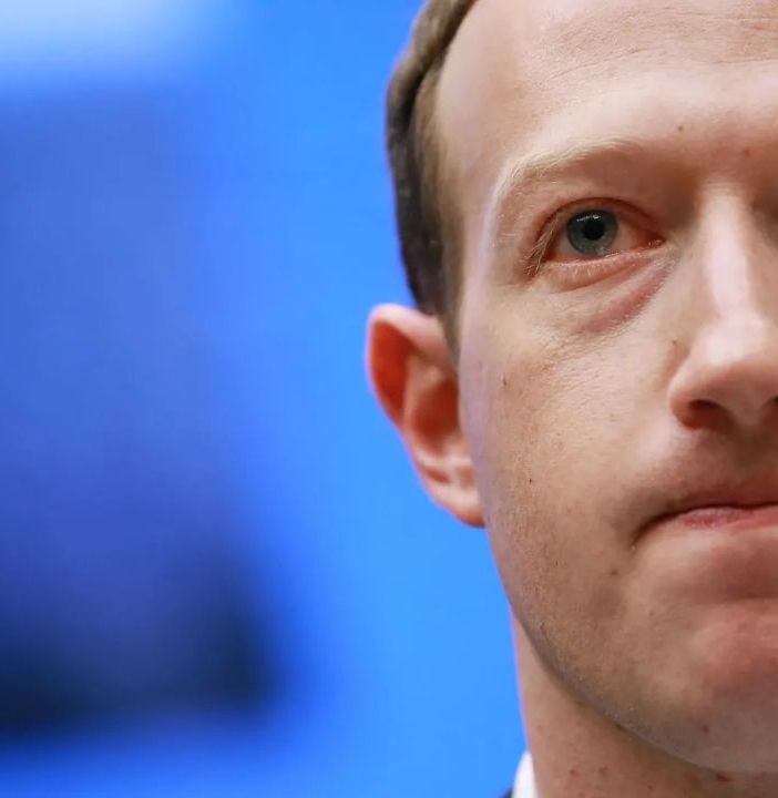 Fanno pace Zuckerberg e la piccola ed agguerrita start up milanese: Facebook risarcisce Business Competence