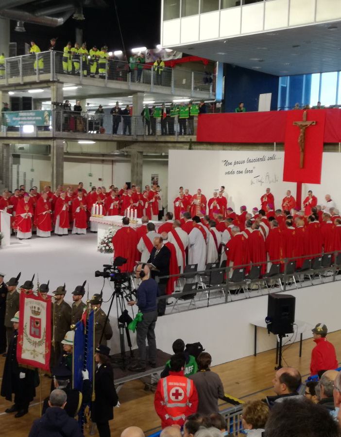 Teresio Olivelli è Beato, oltre 3.000 persone alla cerimonia al palasport di Vigevano