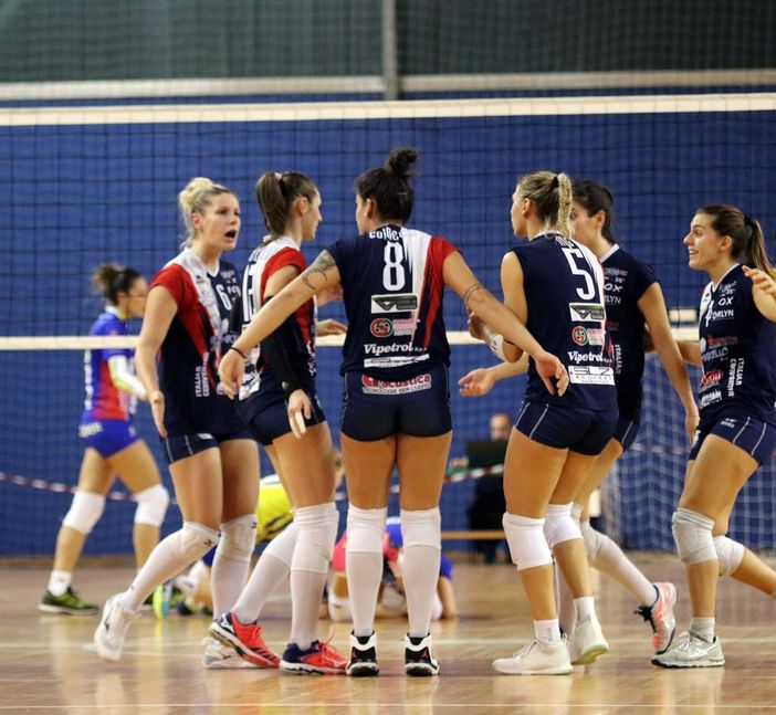 Volley B1 femminile: Re Marcello Florens Vigevano cade in casa con l’Esperia Cremona