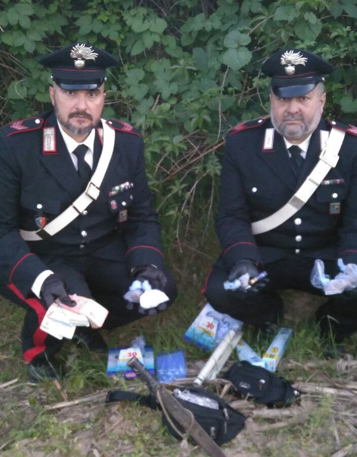 Arrestati tre spacciatori nelle campagne fra Parona e Cilavegna