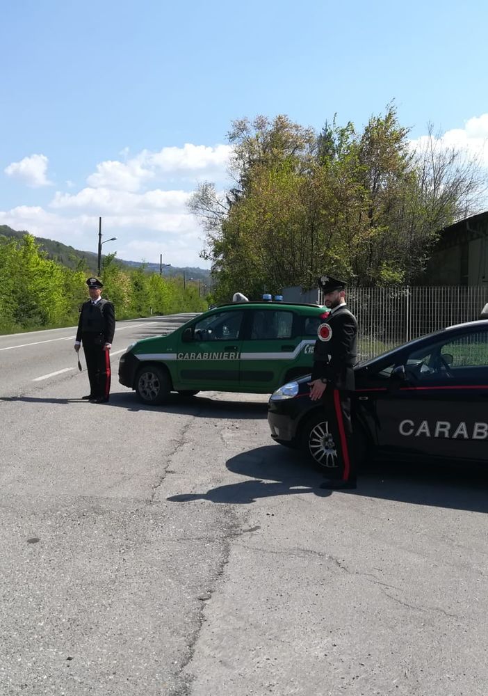 Rivanazzano: sorpresi a rubare una borsa su un auto, ai domiciliari padre e figlio