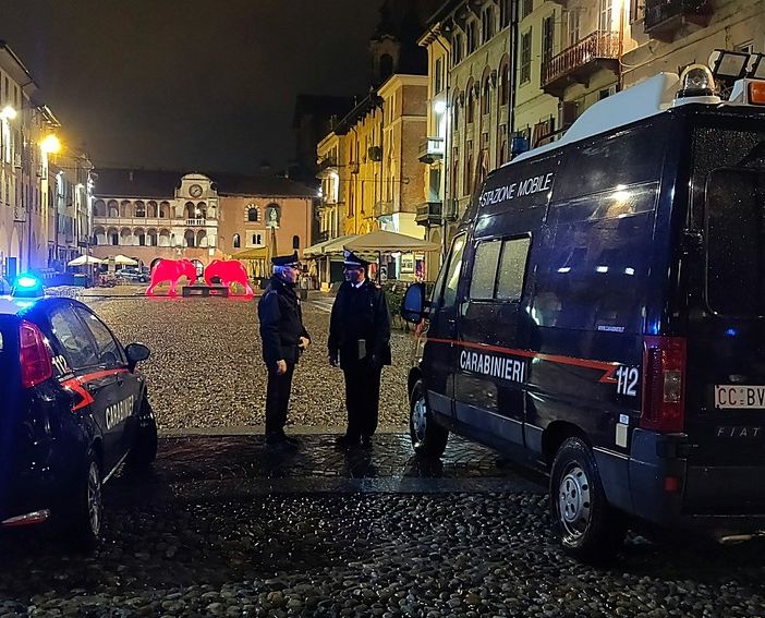 Pavia: irregolarità igienico-sanitarie e di sicurezza, multato un locale della movida