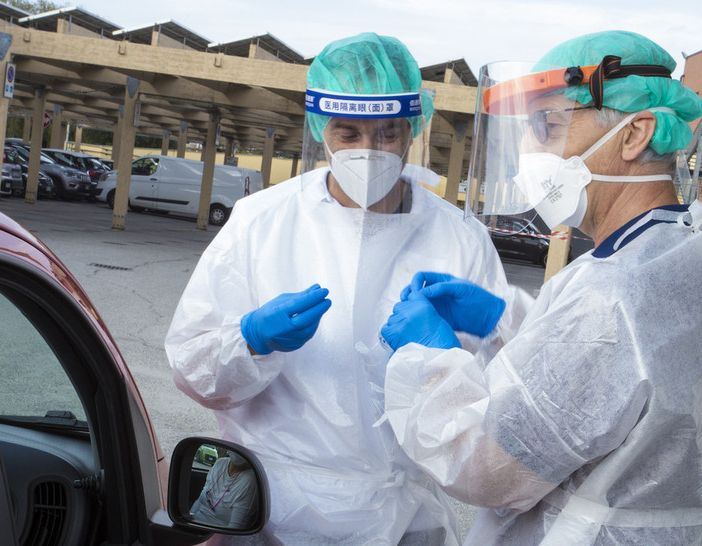 IRCCS Maugeri-Montescano: prenotazione online per tamponi e test rapidi al drive-through