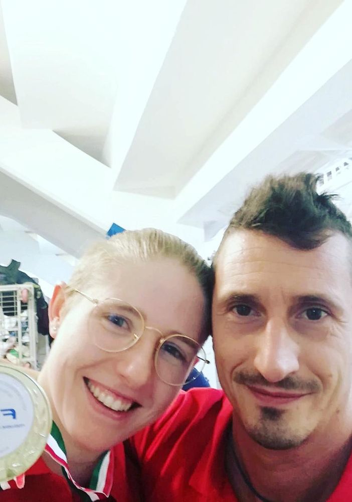 Spettacolare Chiara Cordini: per l’atleta paralimpica della Sport Management doppio titolo italiano di nuoto nei 100 e 400 stile libero agli assoluti di Bologna