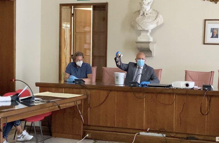 Mortara, l’amministrazione supporta il commercio. Facchinotti: “Le modalità sono in fase di valutazione”