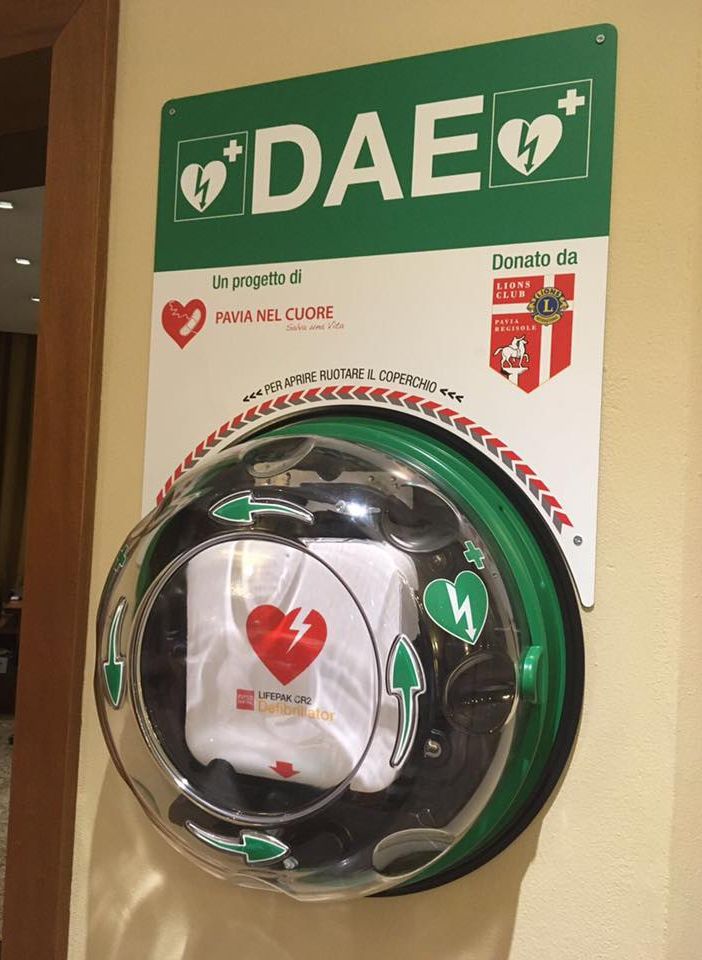foto di un'installazione effettuata da Pavia nel Cuore con uno dei DAE di ultima generazione