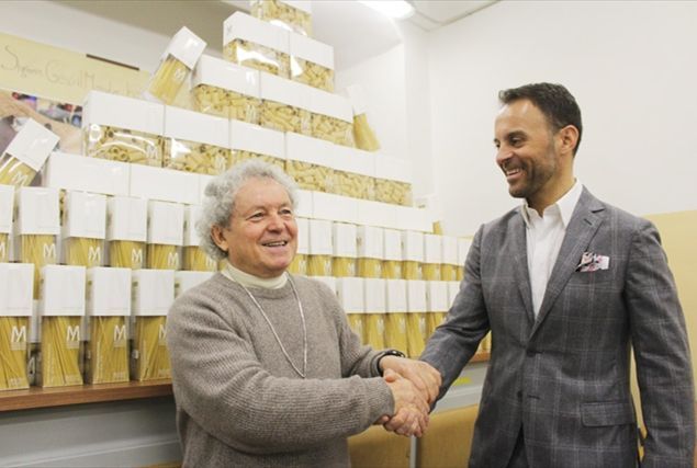 Cristiano Bilucaglia: “A Natale con le bollette azzerate doniamo panettoni ai poveri”