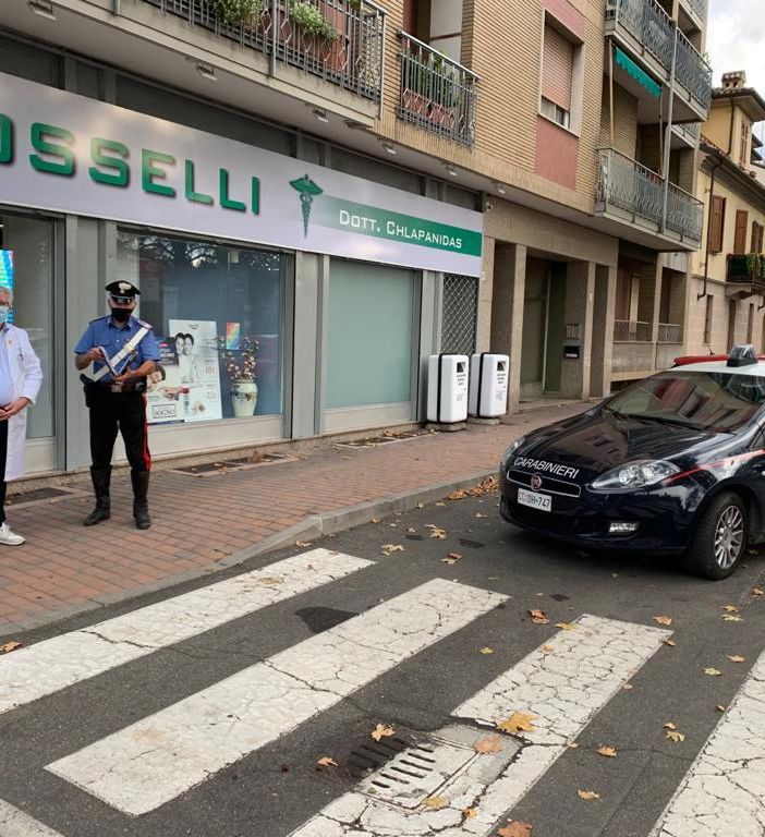 Voghera: 18enne svaligia una farmacia, ma viene individuato dai Carabinieri e arrestato