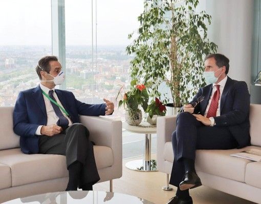 Incontro tra il ministro Boccia e Fontana: «Per gli spostamenti extraregionali aspettiamo i dati fino a giovedì»