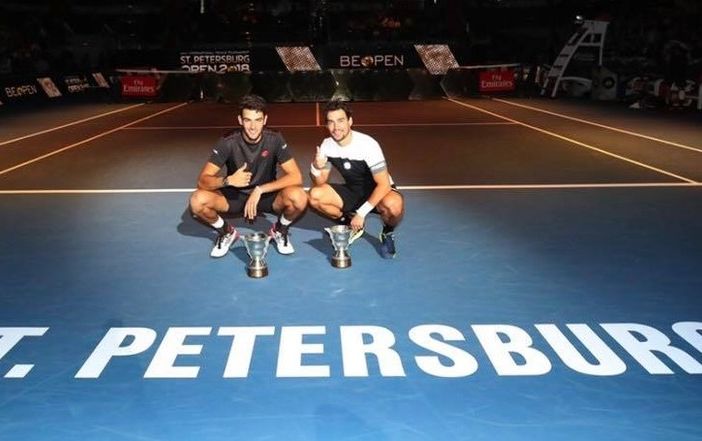Berrettini e Fognini in trionfo a San Pietroburgo (foto tratta dal profilo Facebook Ufficiale di Fabio Fognini)