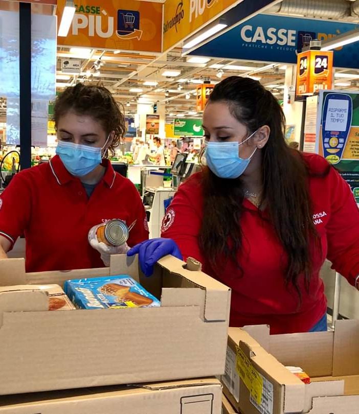 L'appello della Croce Rossa di Vigevano: &quot;Senza un nuovo veicolo non potremo rispondere a tutte le richieste di aiuto&quot;
