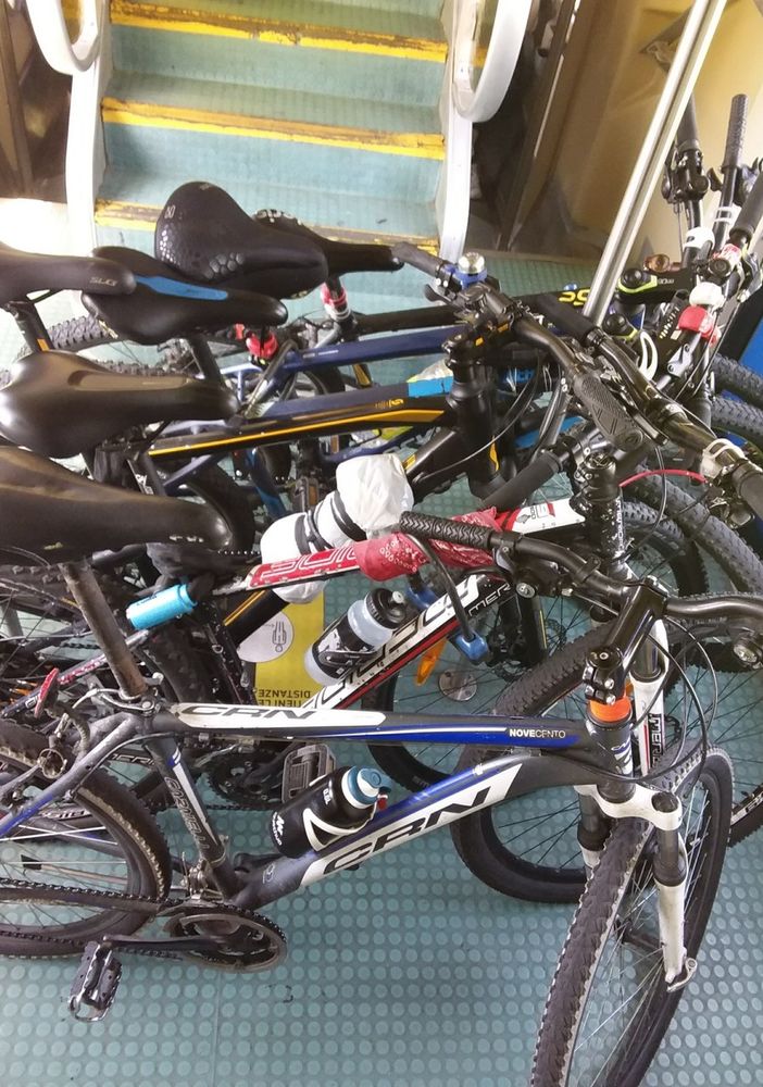 Trenord: &quot;Stop alle bici a bordo treno, troppi assalti pregiudicano la sicurezza&quot;