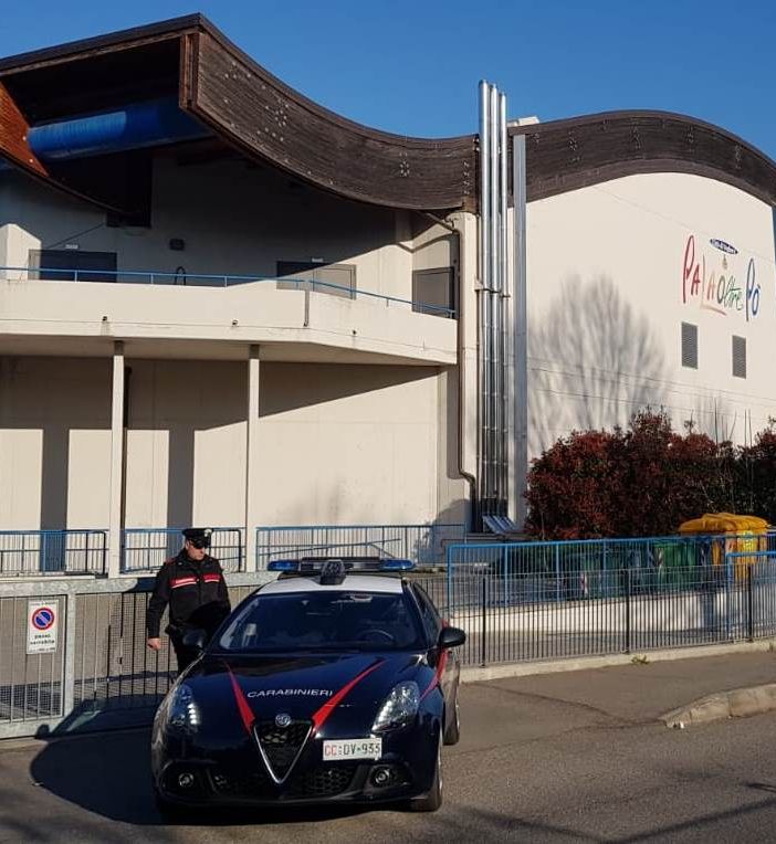 Voghera: spaccata al PalaOltrepò, in manette un 31enne