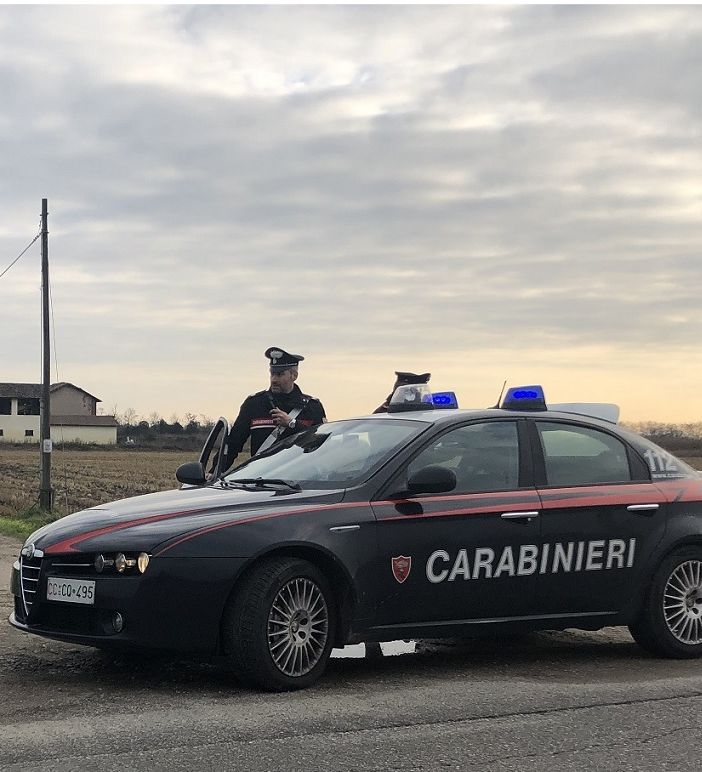 Mortara: fornisce false generalità ai carabinieri, denunciato un 22enne del Gambia
