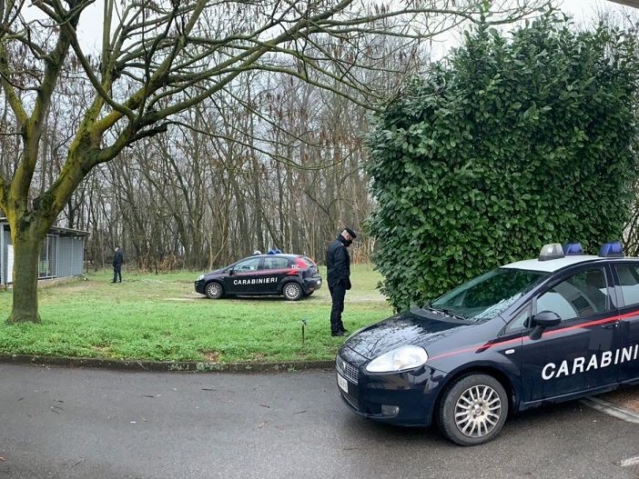 Gropello Cairoli: benzinaio si finge vittima di una rapina, ma i carabinieri lo smascherano