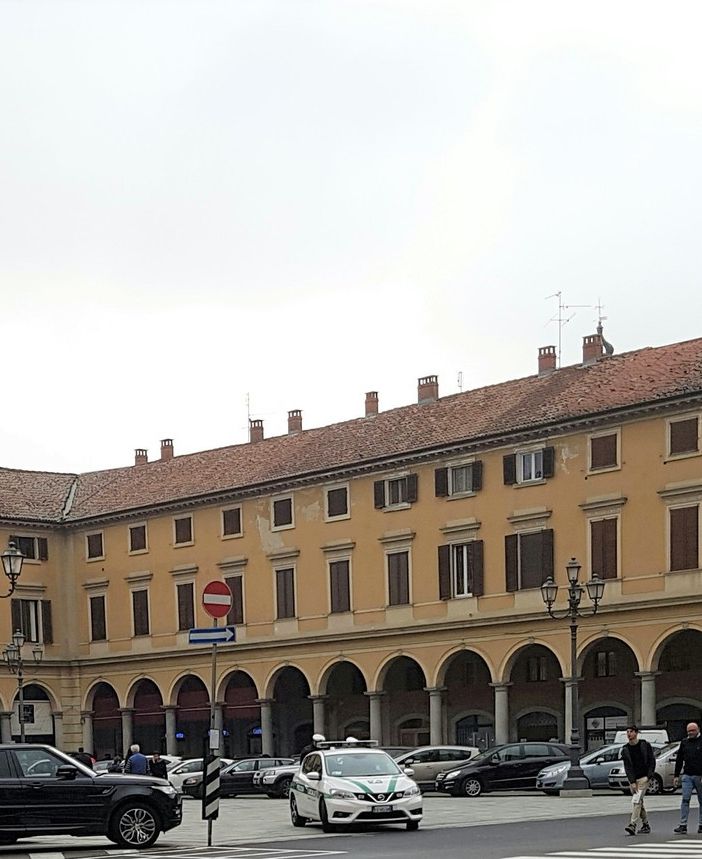 Garlasco: il comune non farà pagare la Tari dei mesi di chiusura per l’emergenza Covid a commercianti ed esercenti