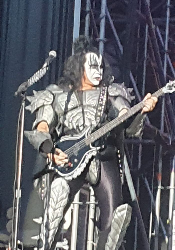 Milano, 70.000 fan in delirio salutano l'ultimo show dei Kiss