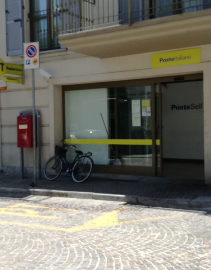 Vigevano: rapina all'ufficio postale di via San Pio V, ferito lievemente un 43enne