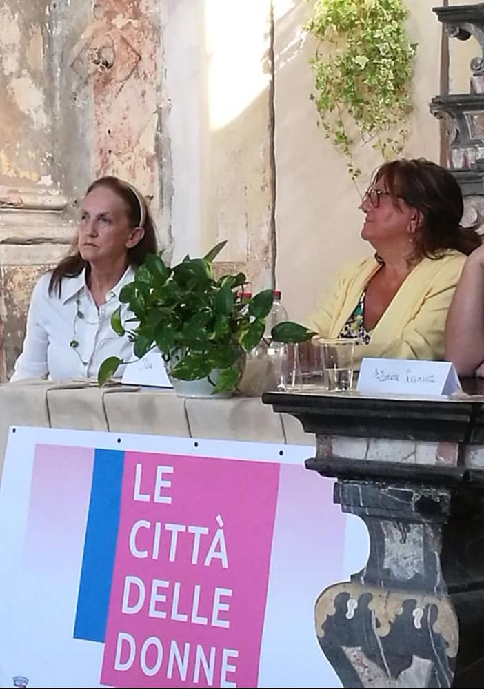 Lomello, presentata la targa “Le città delle donne”. Buona partecipazione di pubblico all’evento di domenica scorsa