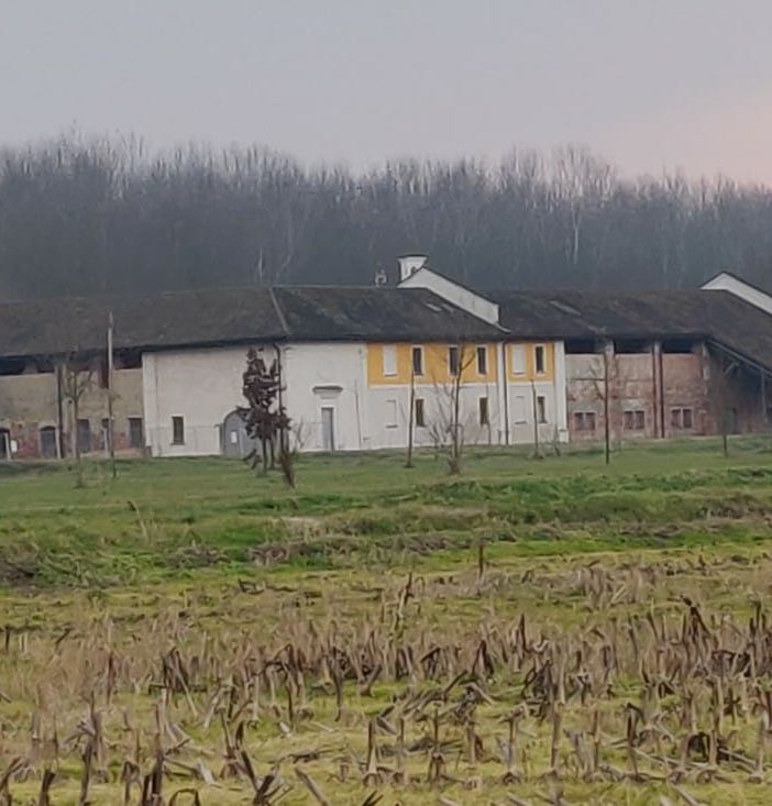 Vigevano, operazione “Fieno in cascina”: sequestrato un complesso immobiliare del valore di circa 1 milione e mezzo di euro