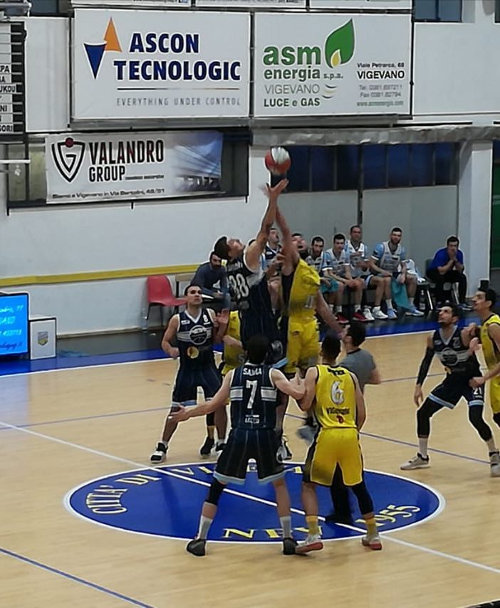 Basket serie B: 15 minuti di Vigevano per battere Lecco