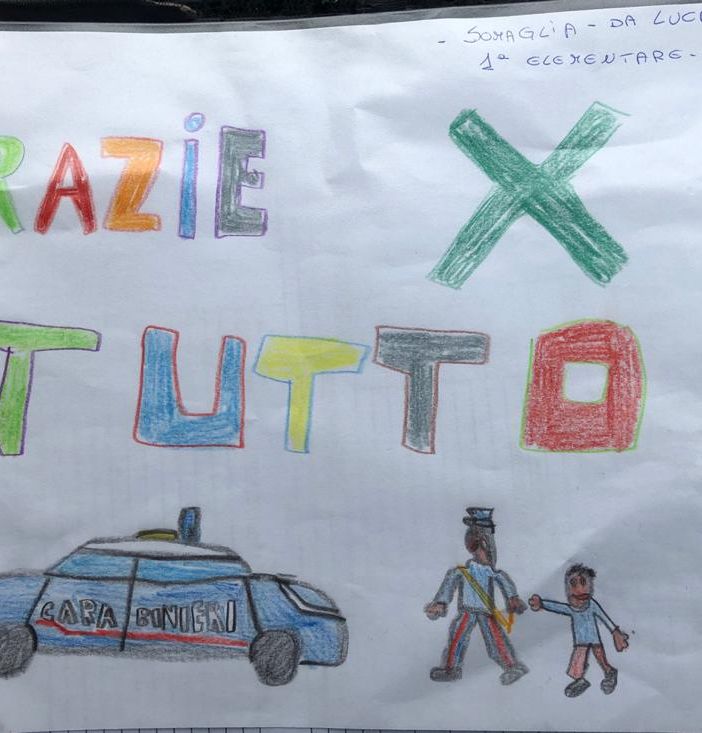 Coronavirus, un bambino residente nella &quot;zona rossa&quot; omaggia i Carabinieri con un disegno