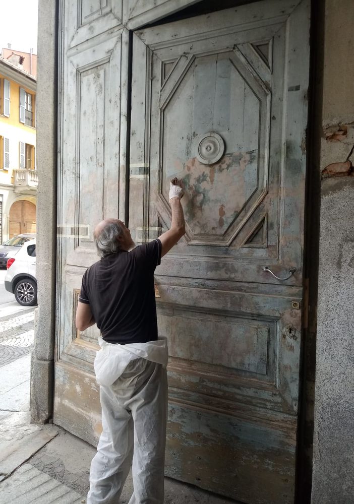 Il Liceo Cairoli racconta il restauro del suo portone d’ingresso Reso possibile grazie all’impegno del Rotary club Vigevano Mortara