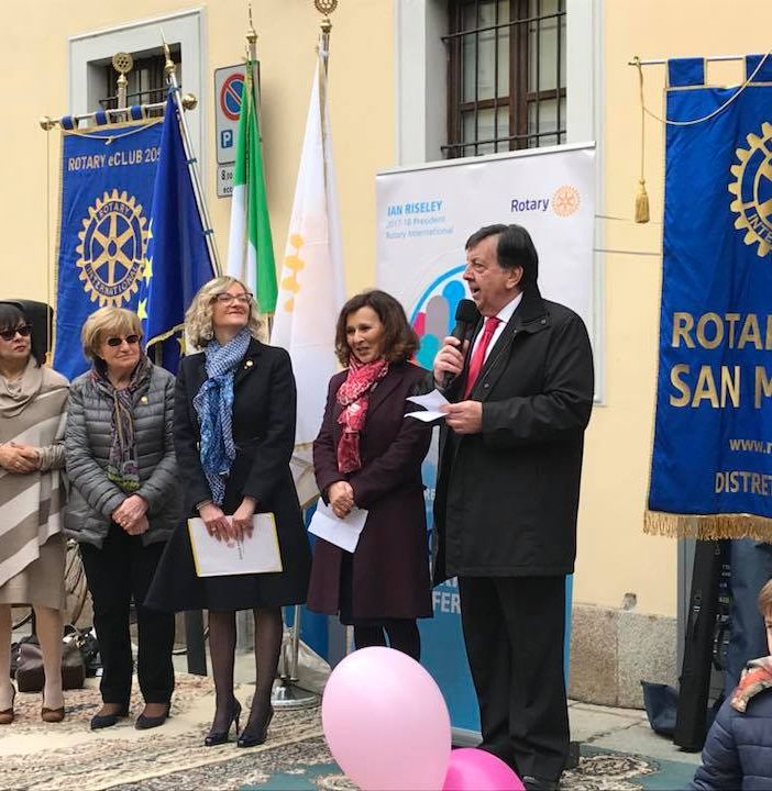 Vigevano, inaugurata la gelateria etica che dà lavoro ai ragazzi disabili