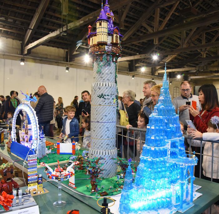 Grande successo per i mattoncini Lego in esposizione alla Cavallerizza di Vigevano