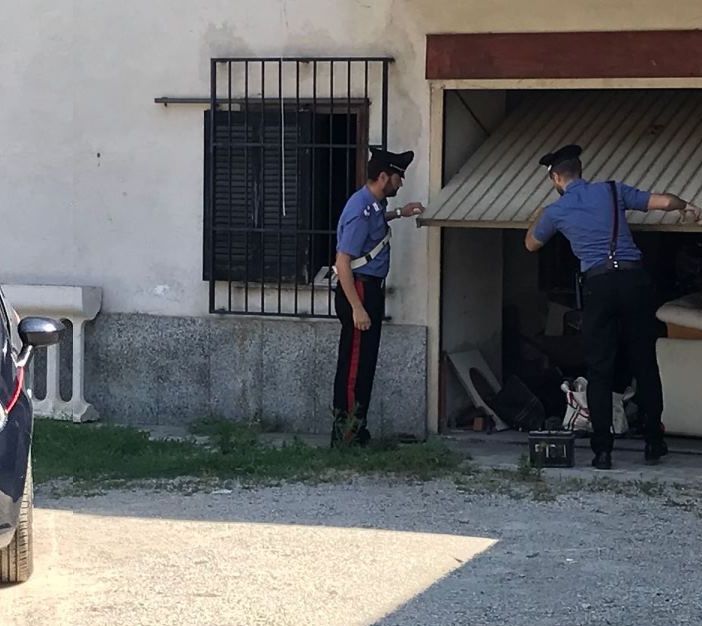 Vigevano: colti in flagrante a rubare energia elettrica, arrestati due tunisini
