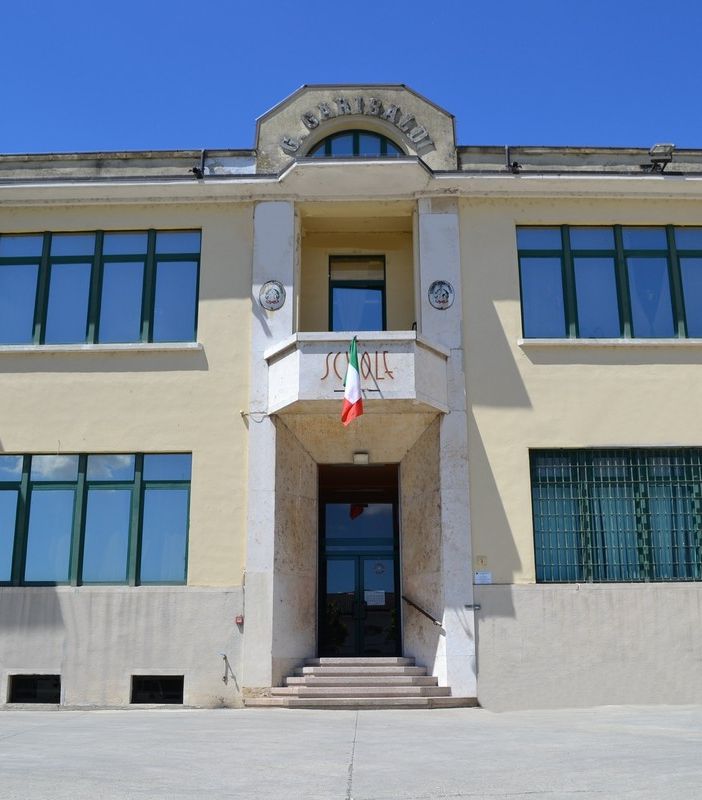 al Direttore: &quot;Lettera immaginaria della scuola primaria Garibaldi di Ottobiano ai propri allievi di ieri e di oggi&quot;