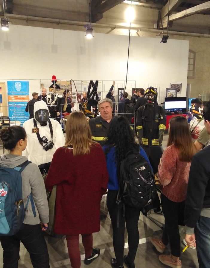 Vigevano: i vigili del fuoco incontrano gli studenti alla Cavallerizza